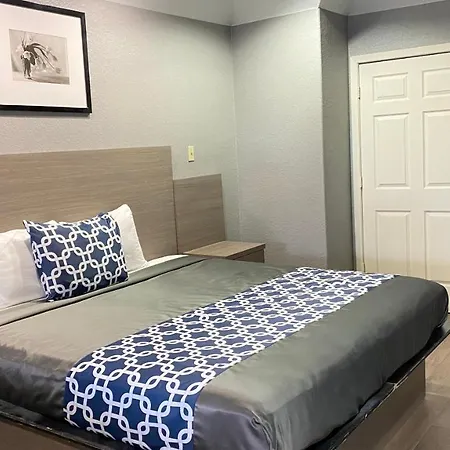 Island Suites Hobby Airport Houston Exterior photo